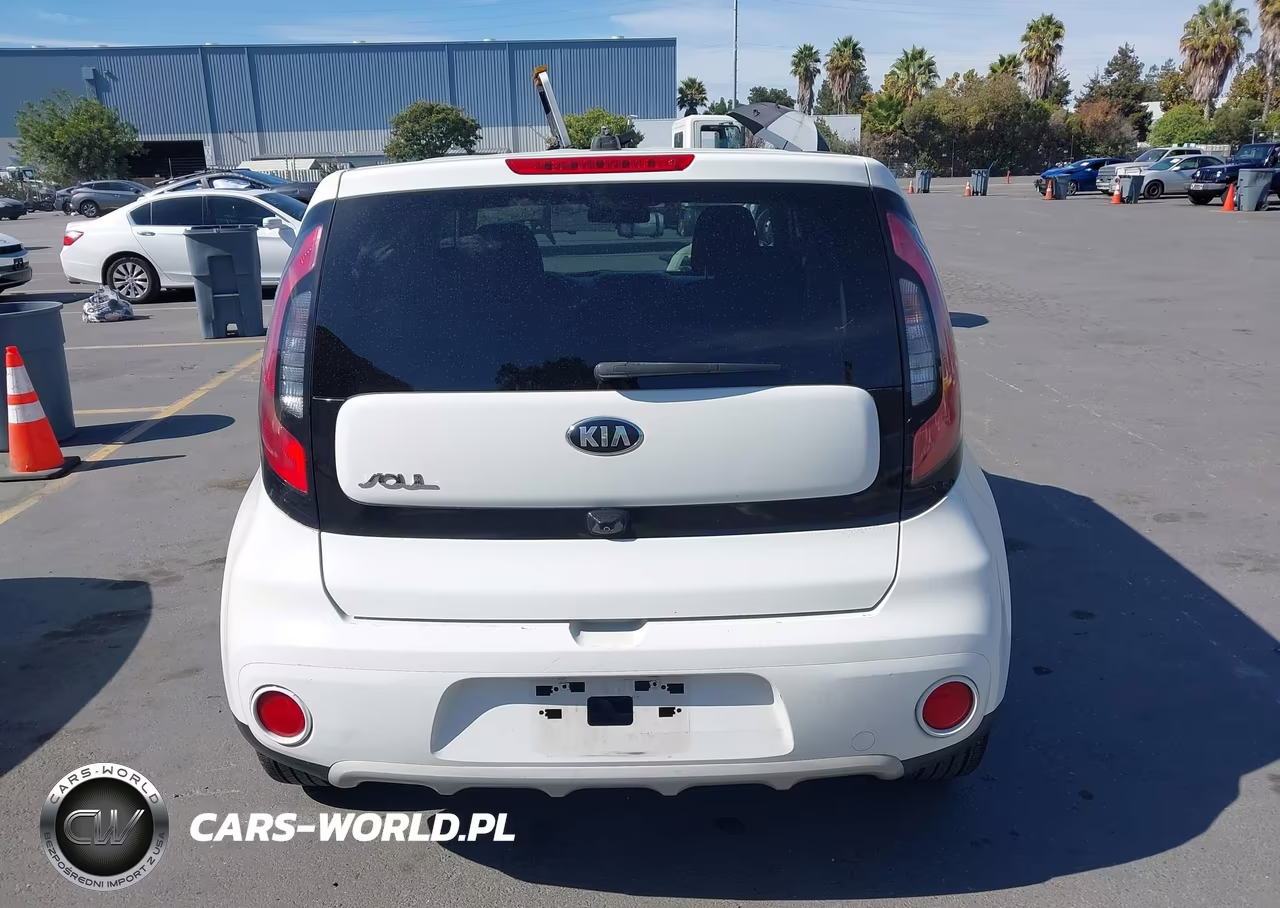 2019 Kia Soul + VIN:KNDJP3A5XK7629402 - 16