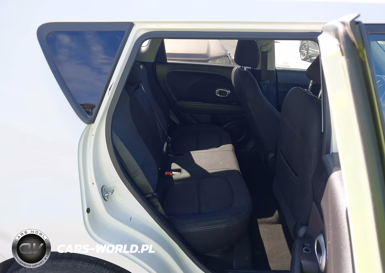 2019 Kia Soul + VIN:KNDJP3A5XK7629402 - 8