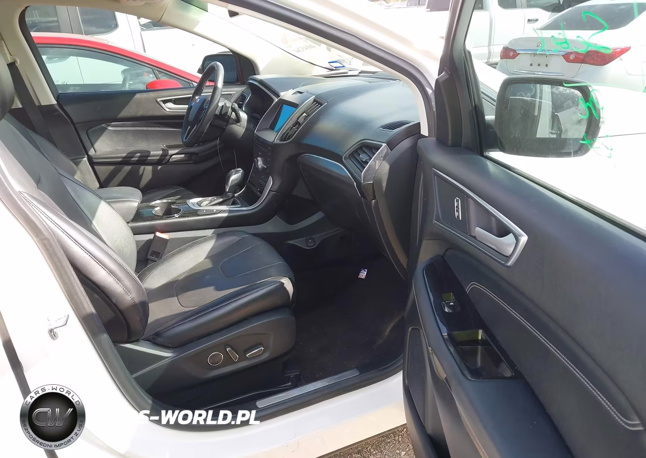 2018 Ford Edge Titanium VIN:2FMPK3K84JBC00467 - 5
