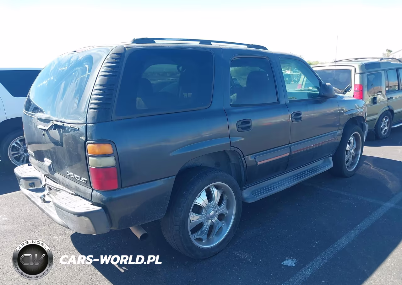 2005 Chevrolet Tahoe Ls VIN:1GNEC13V95R114079 - 4