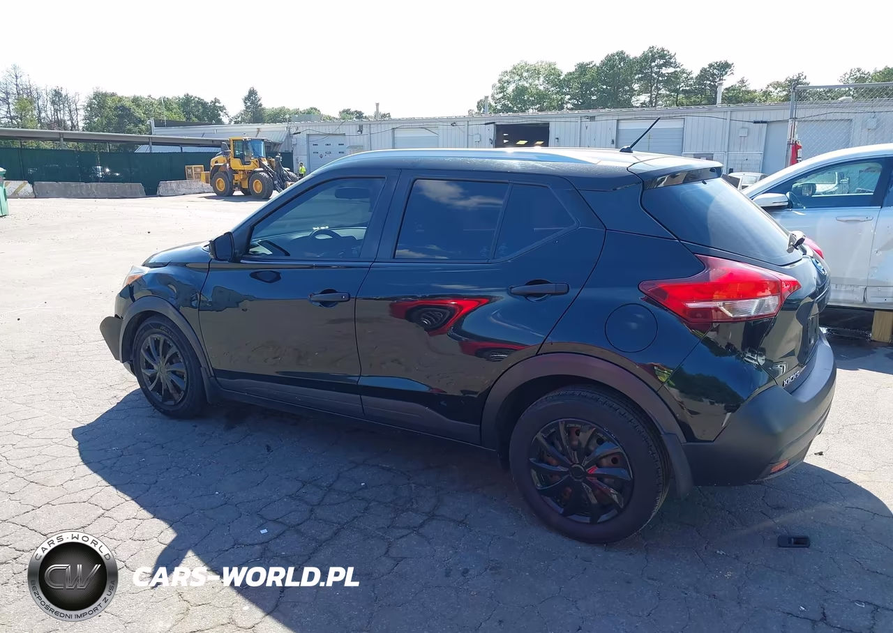 2018 Nissan Kicks S VIN:3N1CP5CU7JL535614 - 14