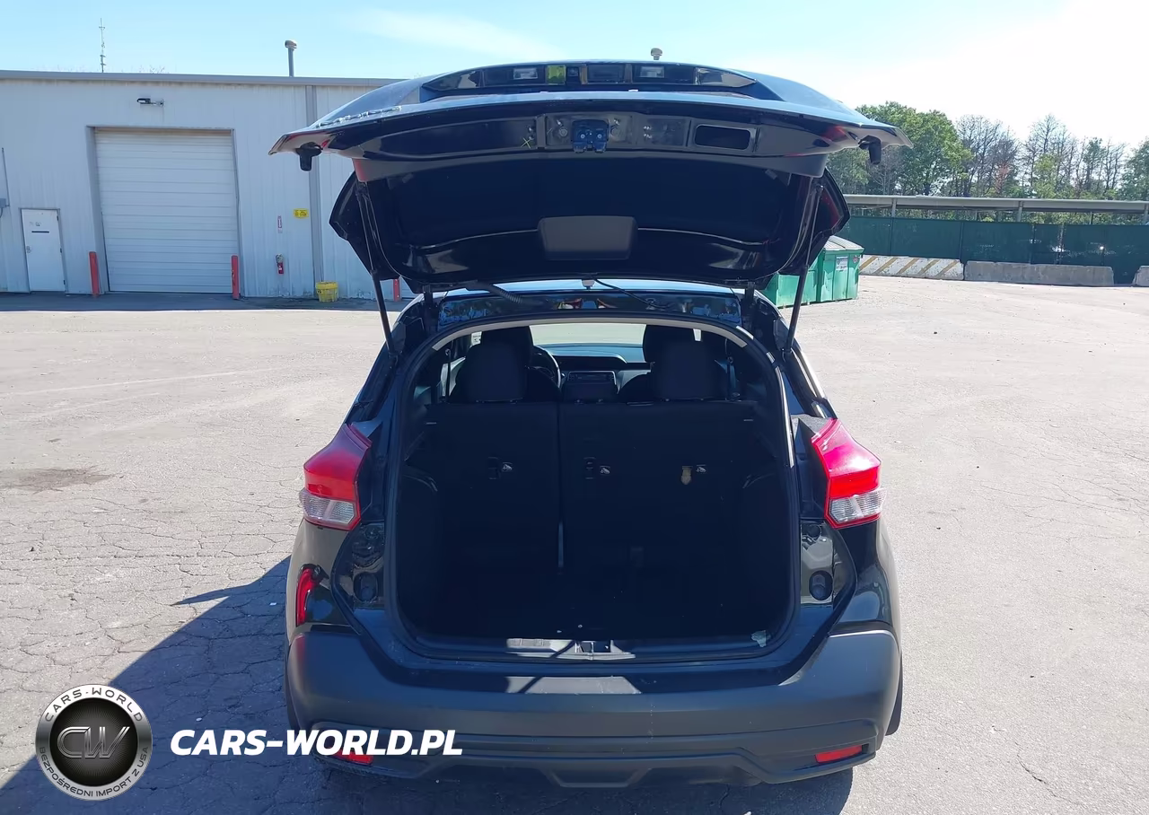 2018 Nissan Kicks S VIN:3N1CP5CU7JL535614 - 18