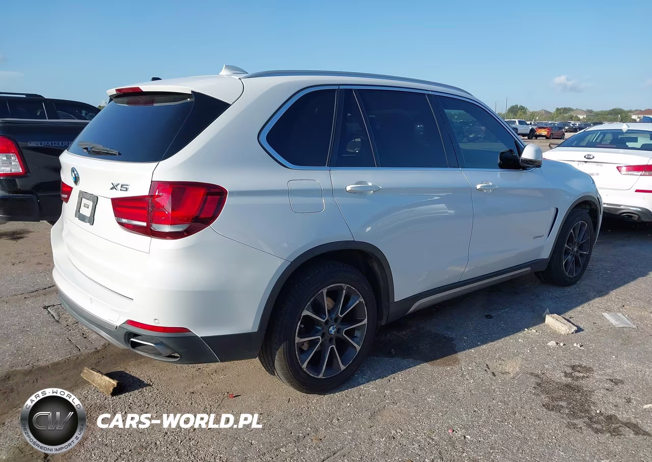 2018 BMW X5 Sdrive35I VIN:5UXKR2C5XJ0Z16332 - 4