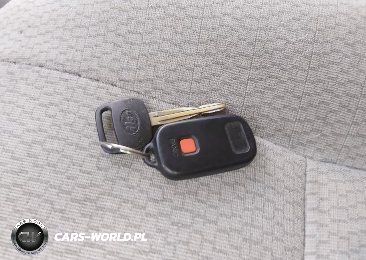 2004 Toyota Corolla Le VIN:1NXBR32E74Z246272 - 11