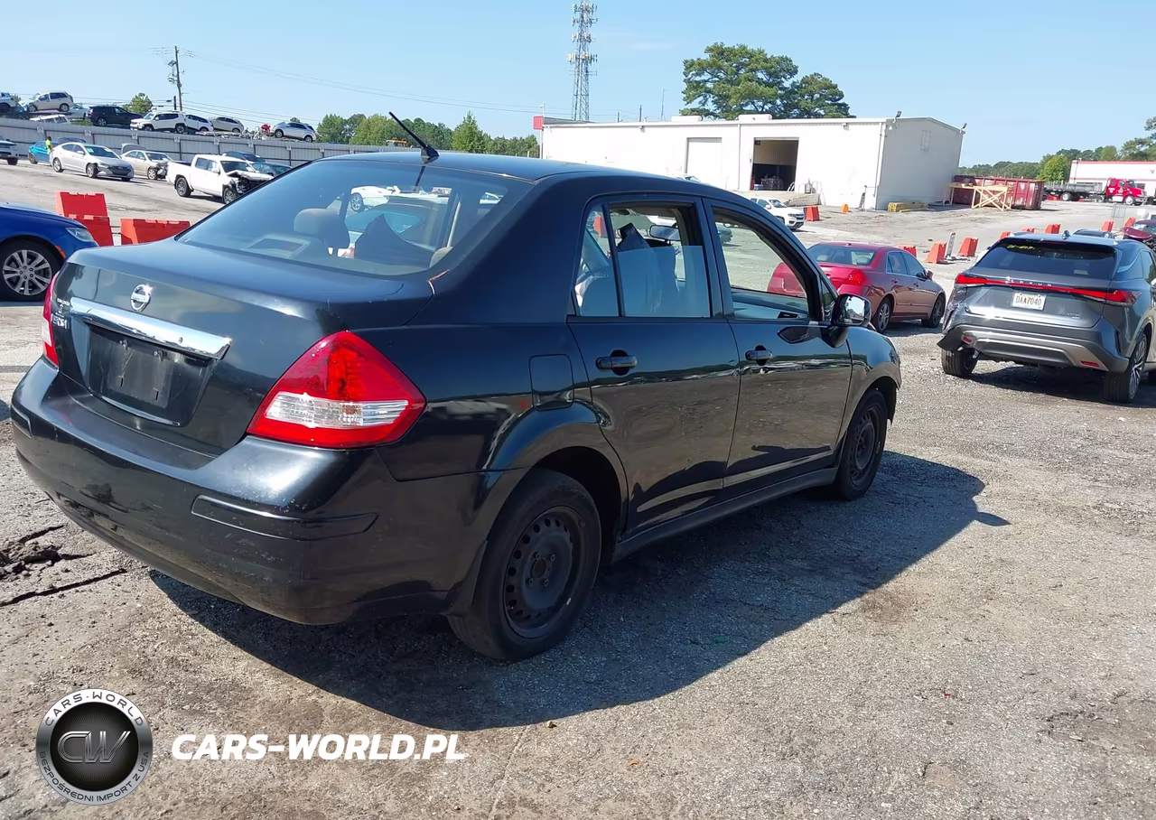 2011 Nissan Versa 1.8S VIN:3N1BC1AP1BL365149 - 4