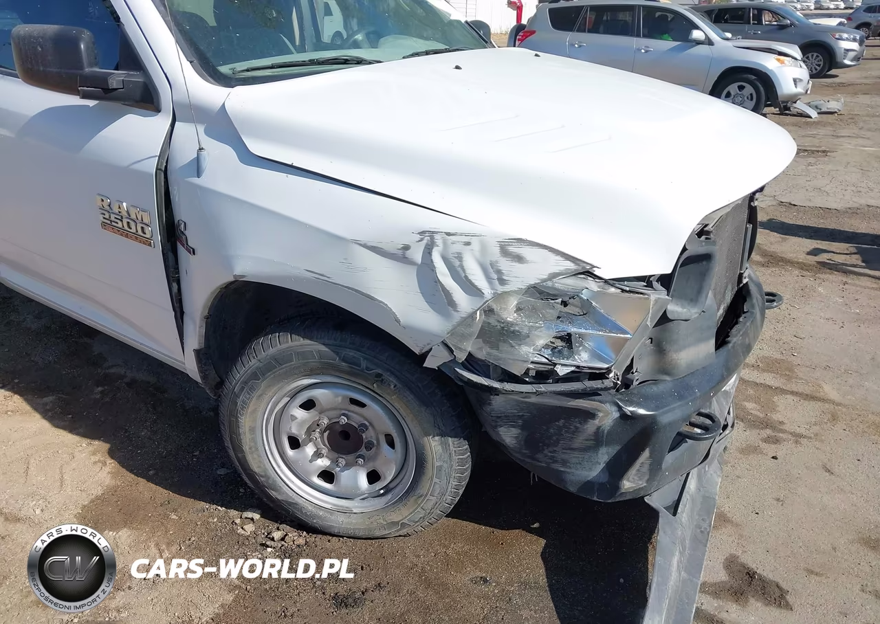 2013 Ram 2500 Tradesman VIN:3C6LR4AL7DG570539 - 13