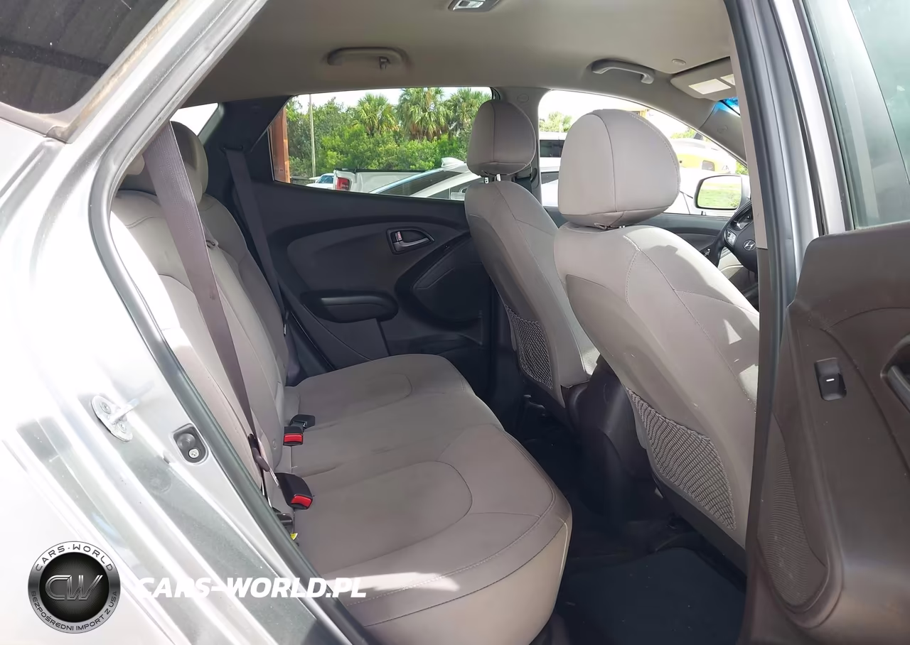 2015 Hyundai Tucson Gls VIN:KM8JTCAF7FU074772 - 8