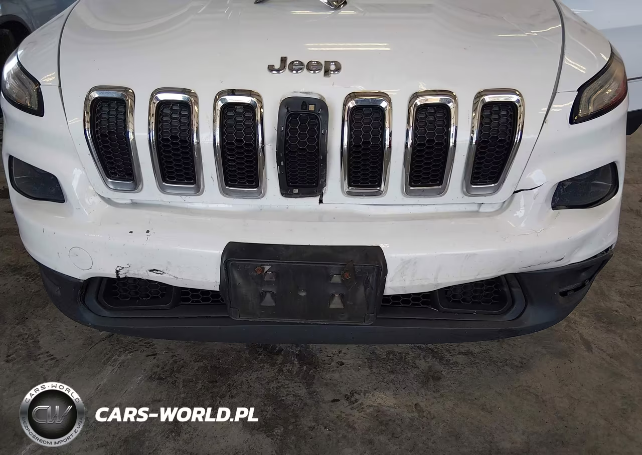 2015 Jeep Cherokee Latitude VIN:1C4PJLCS8FW566522 - 6