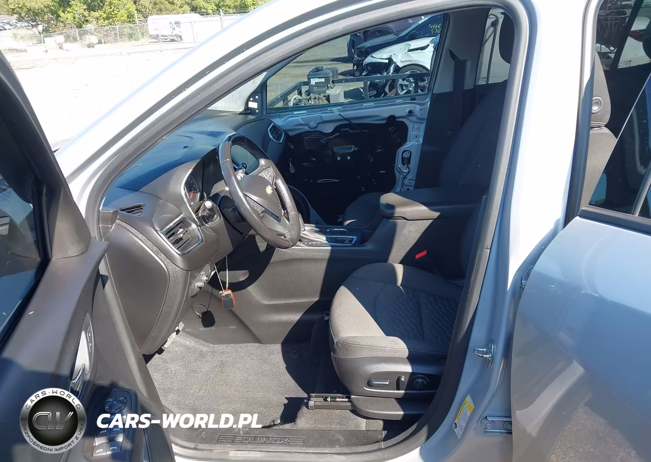 2019 Chevrolet Equinox Lt VIN:2GNAXVEX1K6158044 - 5