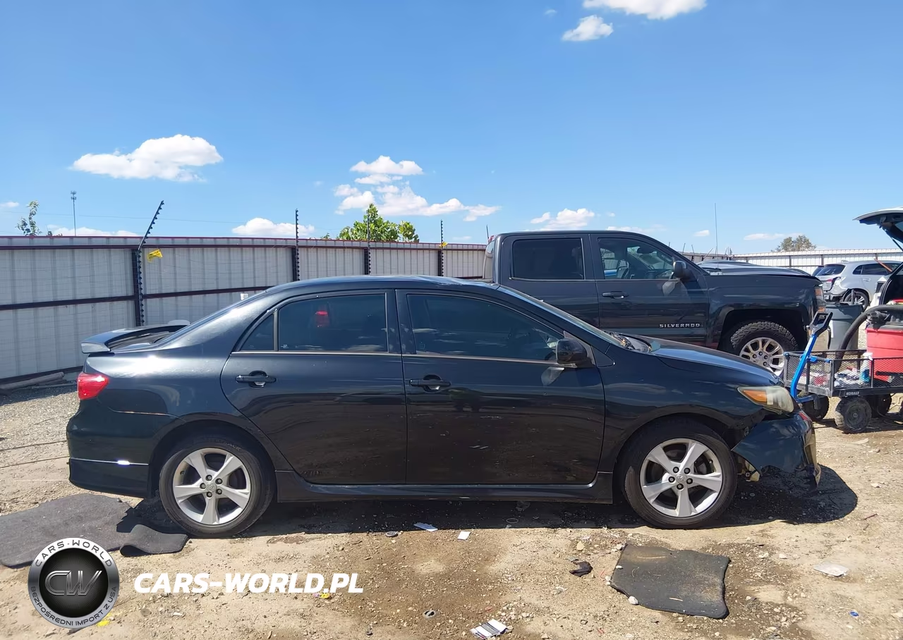 2013 Toyota Corolla S VIN:5YFBU4EE9DP084050 - 13