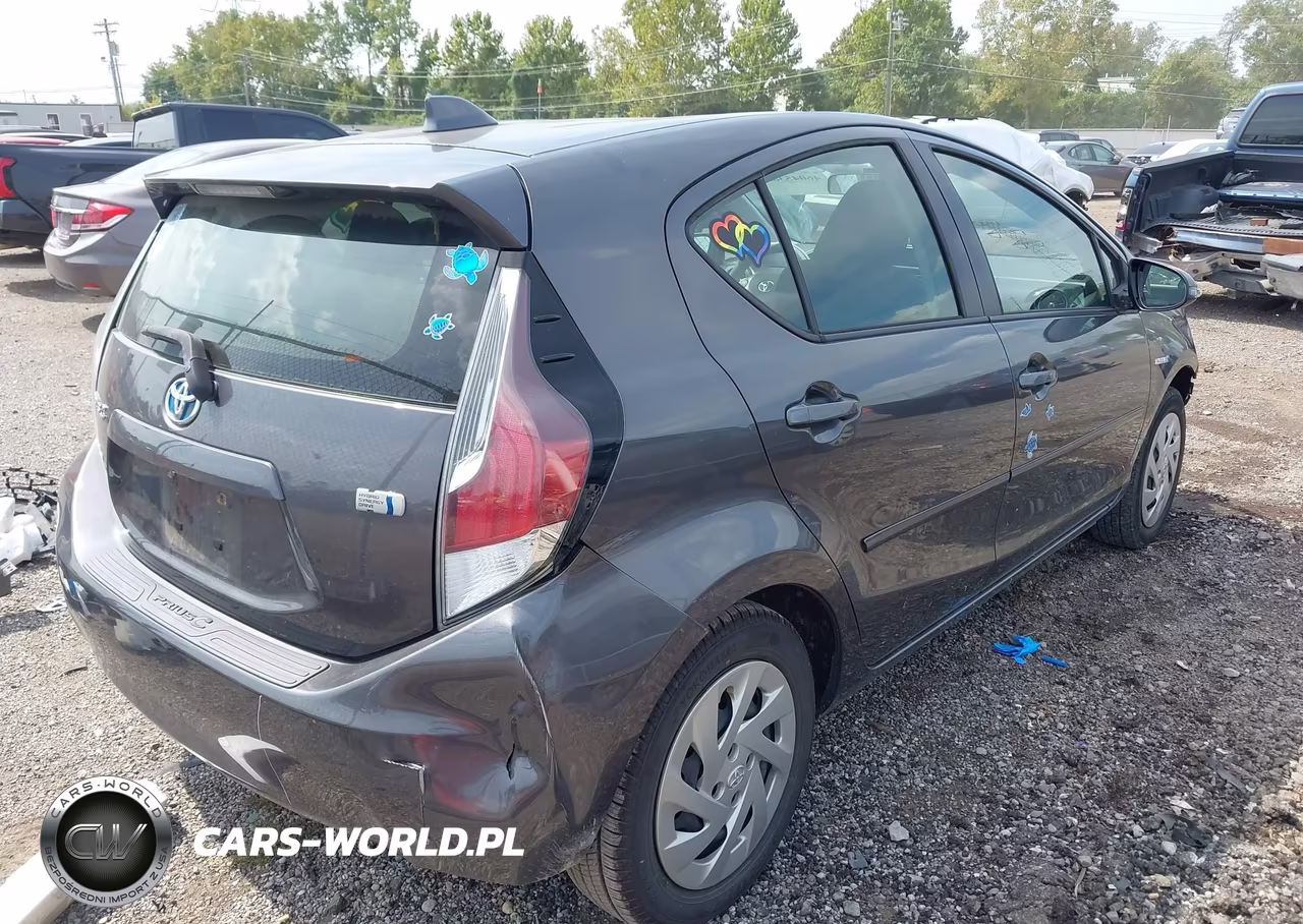 2016 Toyota Prius C Two VIN:JTDKDTB34G1139865 - 4