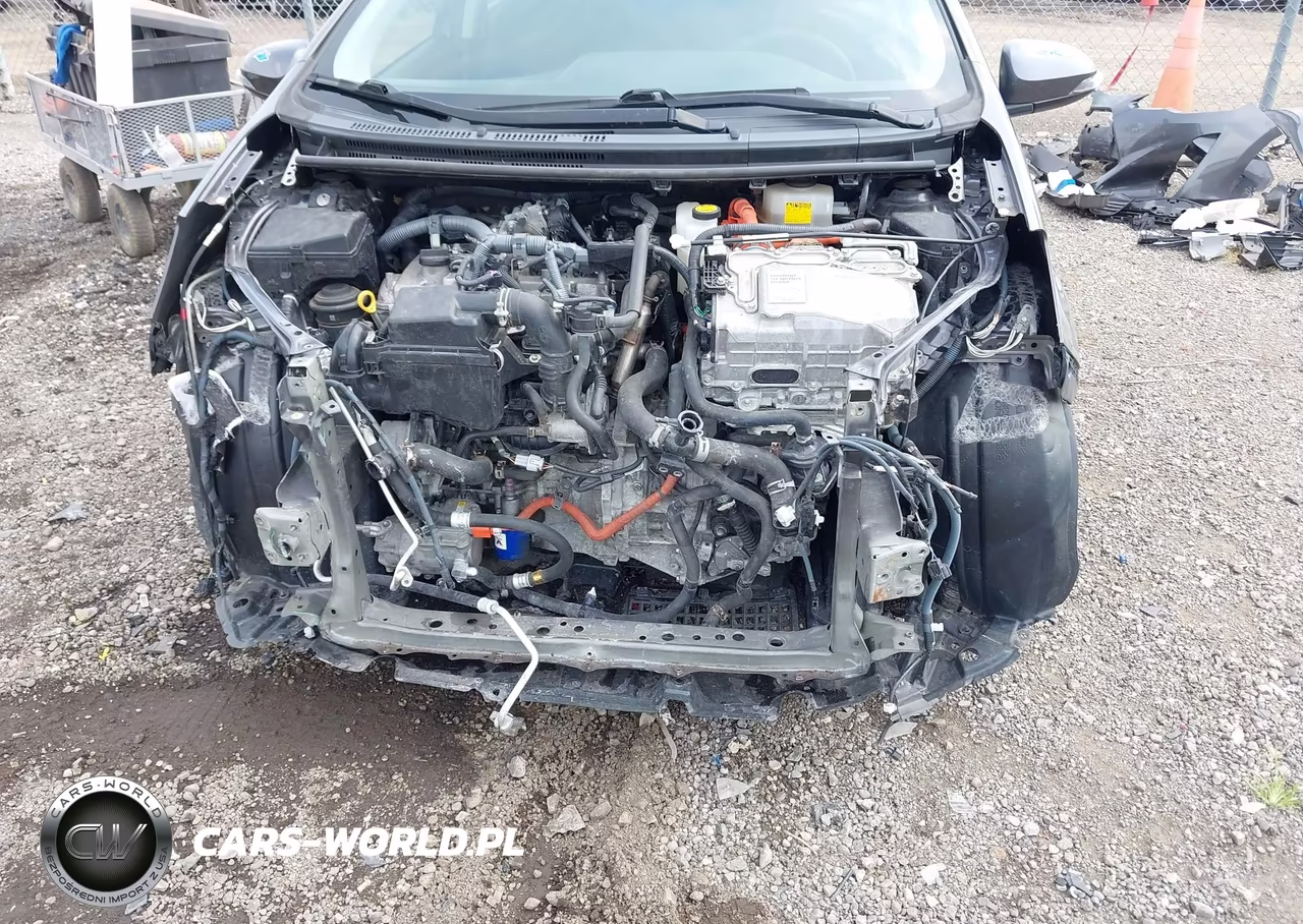 2016 Toyota Prius C Two VIN:JTDKDTB34G1139865 - 6