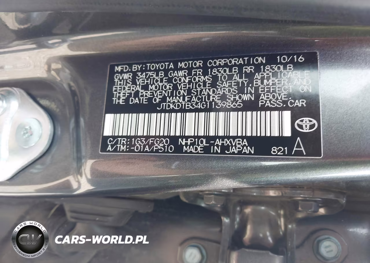 2016 Toyota Prius C Two VIN:JTDKDTB34G1139865 - 9