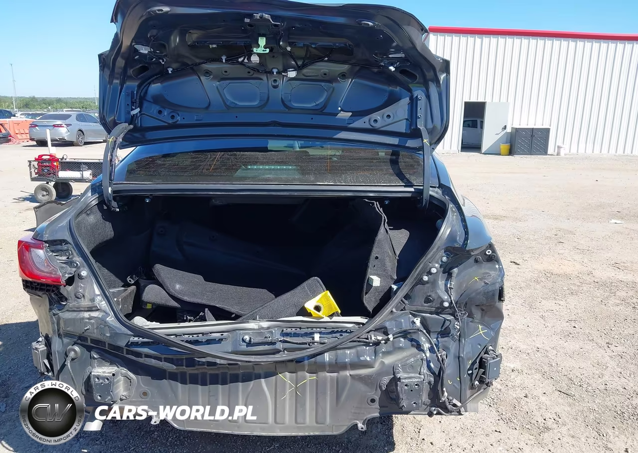 2026 Toyota Camry Le VIN:4T1DAACK6TU753932 - 17