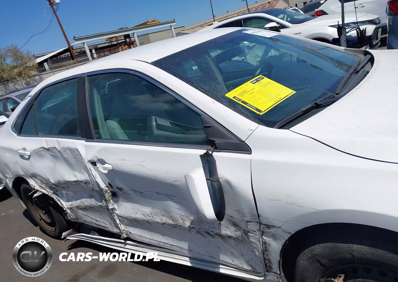 2017 Toyota Camry Le VIN:4T1BF1FK1HU368354 - 13