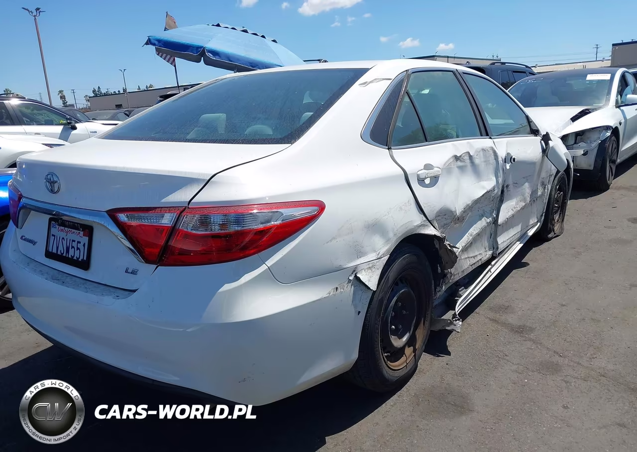 2017 Toyota Camry Le VIN:4T1BF1FK1HU368354 - 4