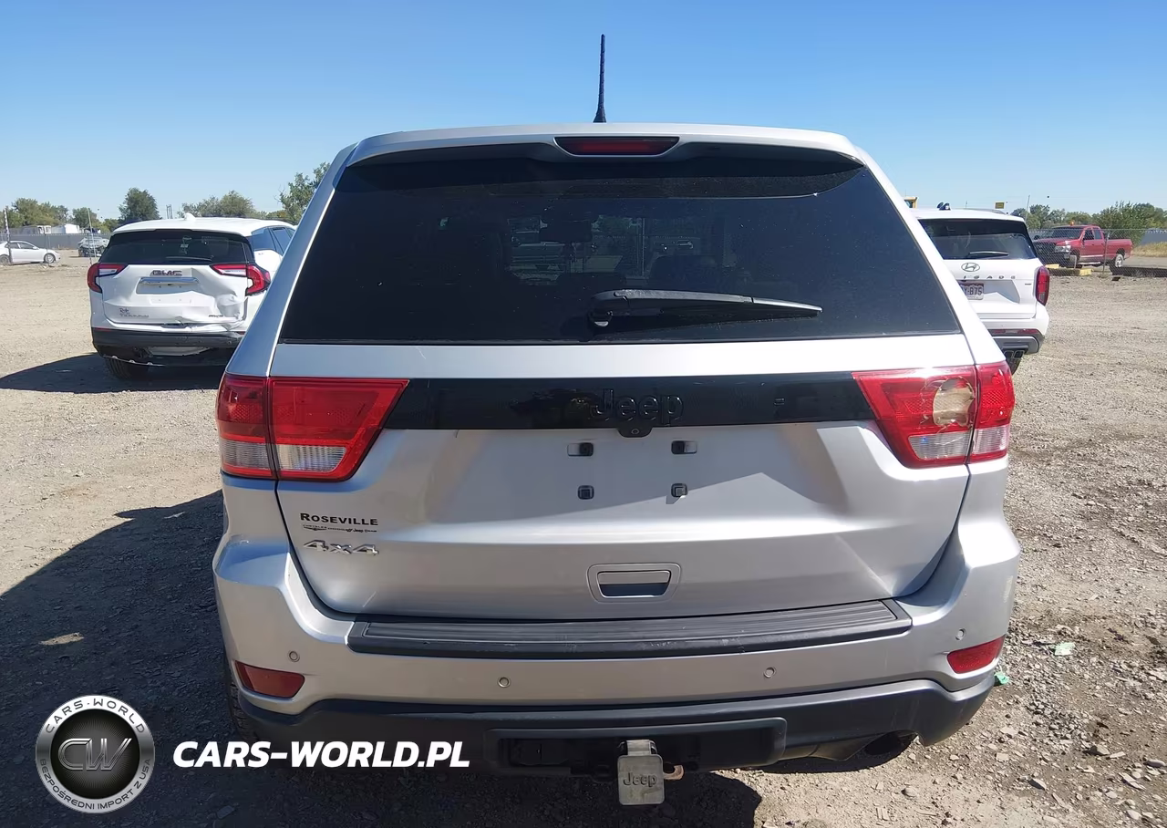 2013 Jeep Grand Cherokee Laredo Altitude VIN:1C4RJFAG1DC572802 - 16