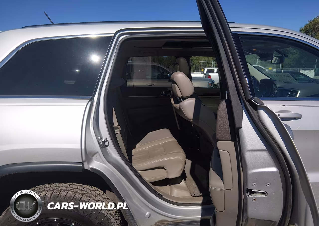 2013 Jeep Grand Cherokee Laredo Altitude VIN:1C4RJFAG1DC572802 - 8