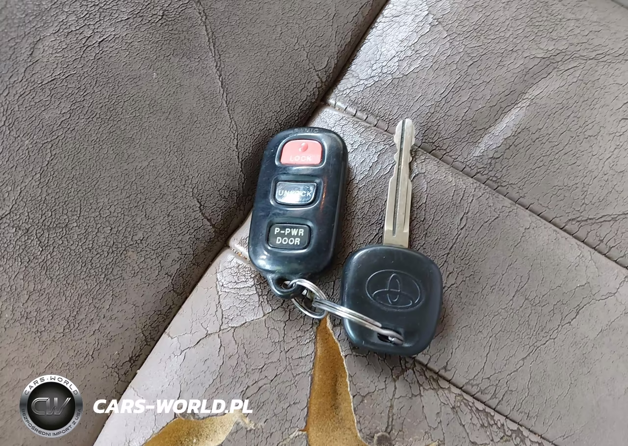 2003 Toyota Sienna Xle VIN:4T3ZF13C43U555678 - 11