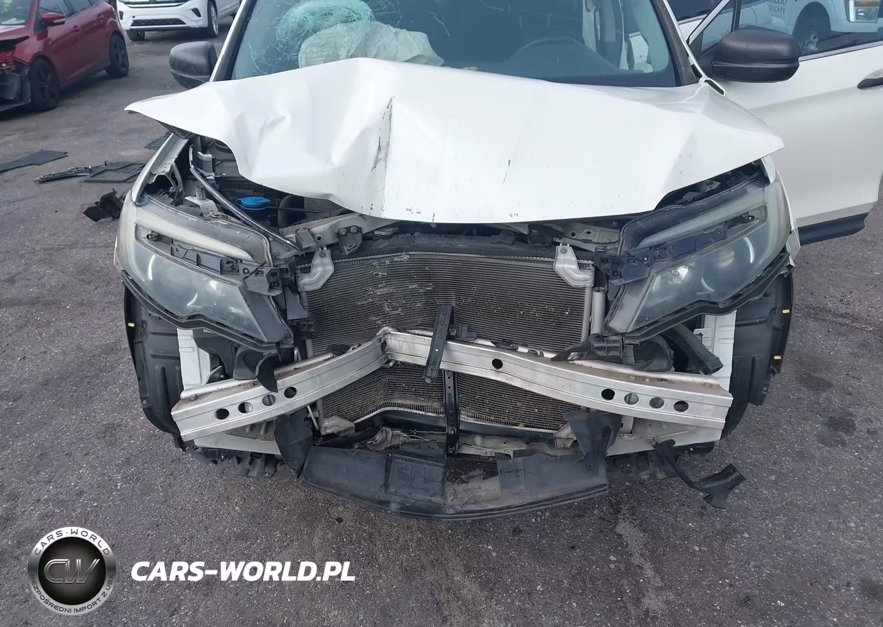 2018 Honda Pilot Lx VIN:5FNYF5H10JB028976 - 6