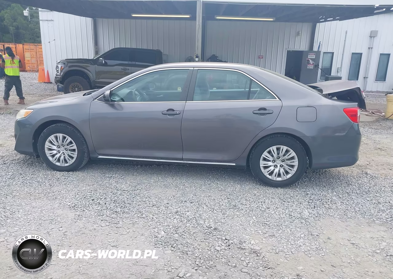 2014 Toyota Camry Le VIN:4T1BF1FK4EU368232 - 14