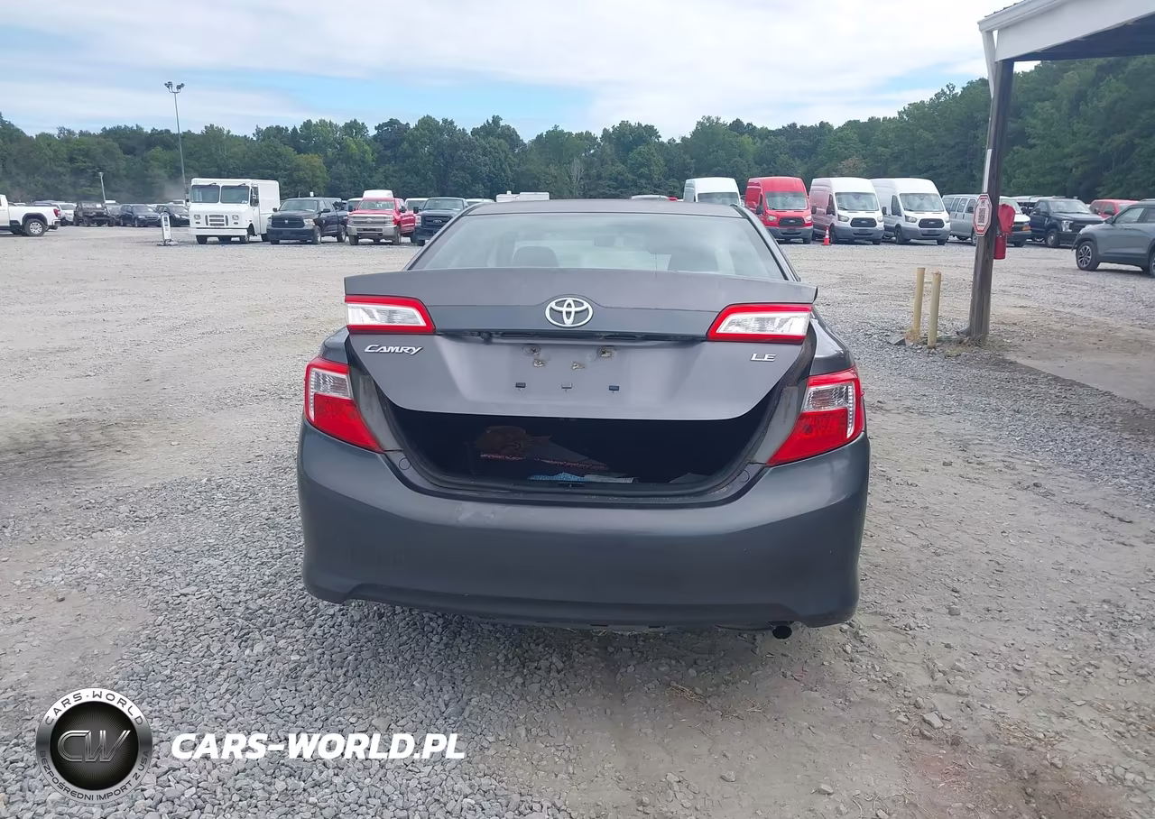 2014 Toyota Camry Le VIN:4T1BF1FK4EU368232 - 16