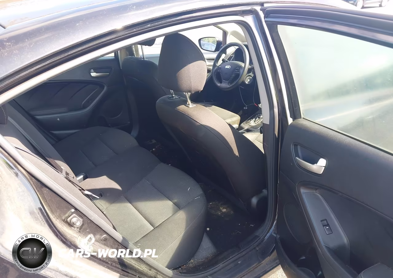 2018 Kia Forte Lx VIN:3KPFK4A70JE271611 - 8
