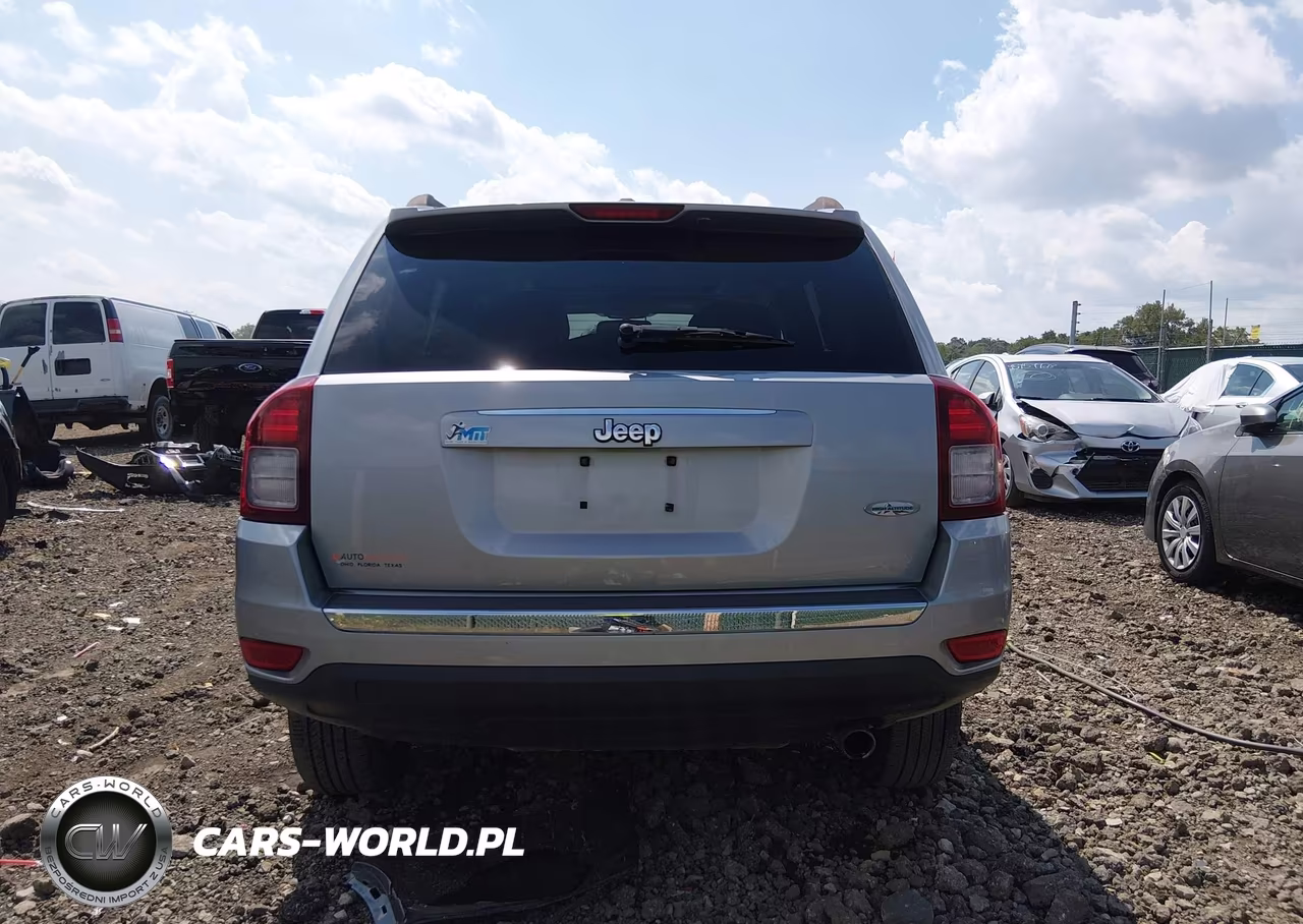 2016 Jeep Compass High Altitude Edition VIN:1C4NJCEA9GD806590 - 16