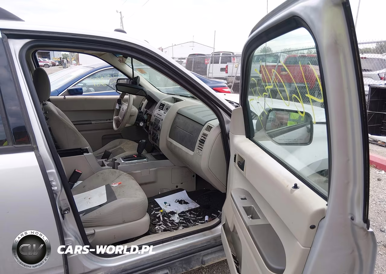 2008 Ford Escape Xlt VIN:1FMCU03Z78KA51082 - 5