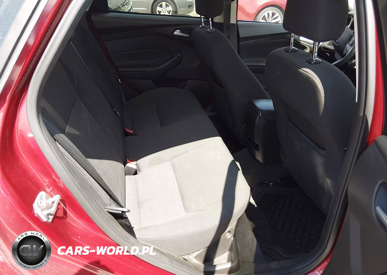 2016 Ford Focus Se VIN:1FADP3F22GL289159 - 8