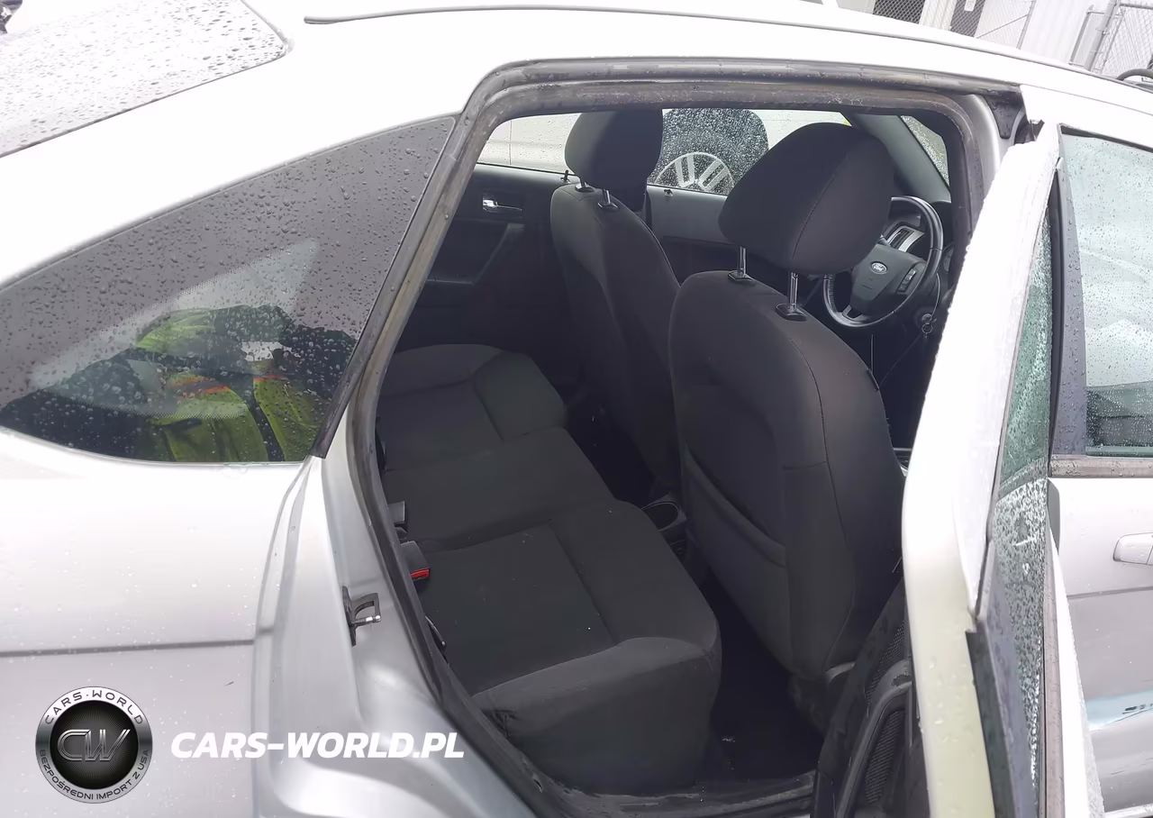 2008 Ford Focus Se-Ses VIN:1FAHP35N08W175822 - 8