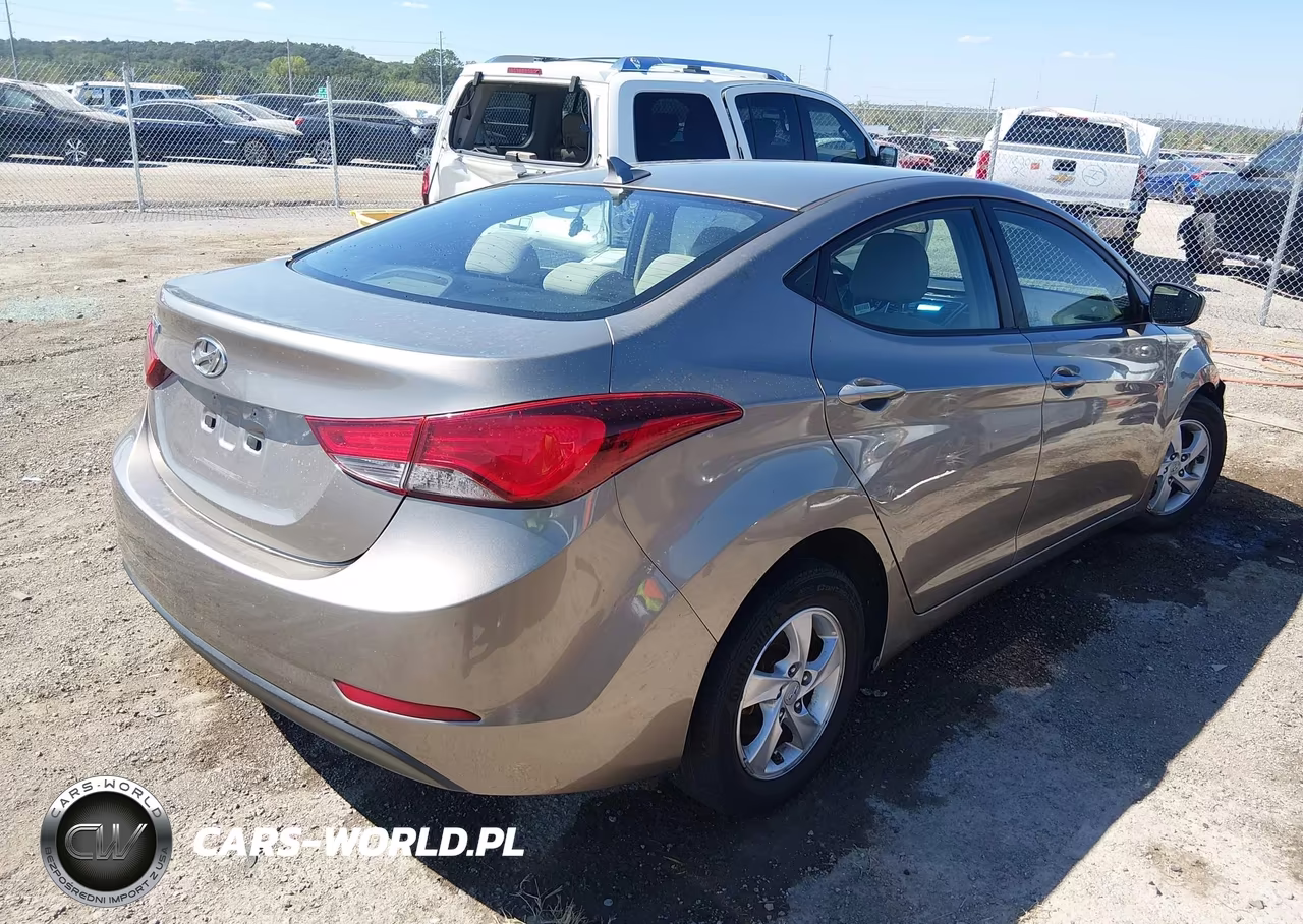 2014 Hyundai Elantra Se VIN:5NPDH4AE8EH482190 - 4