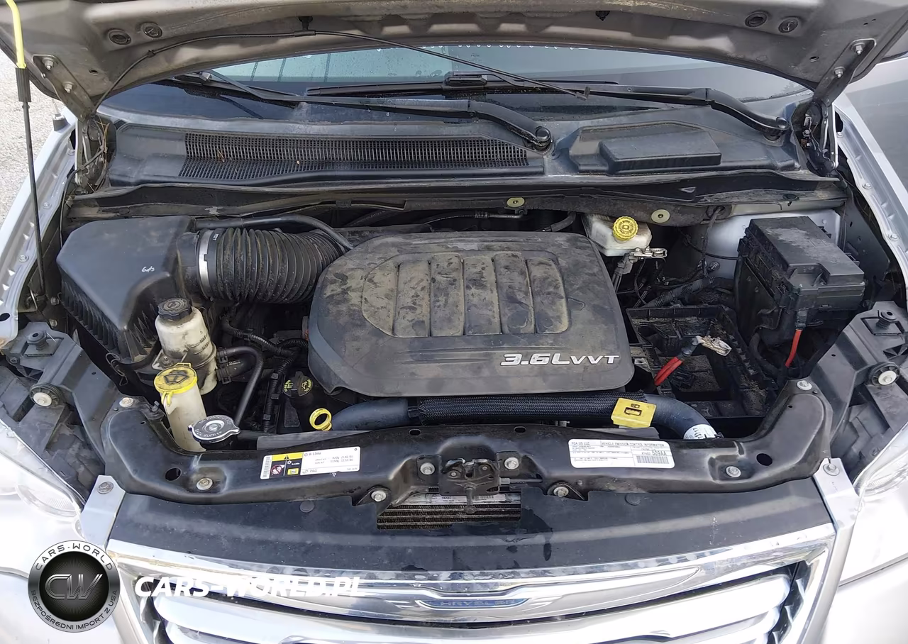2016 Chrysler Town & Country Touring VIN:2C4RC1BG5GR288273 - 10