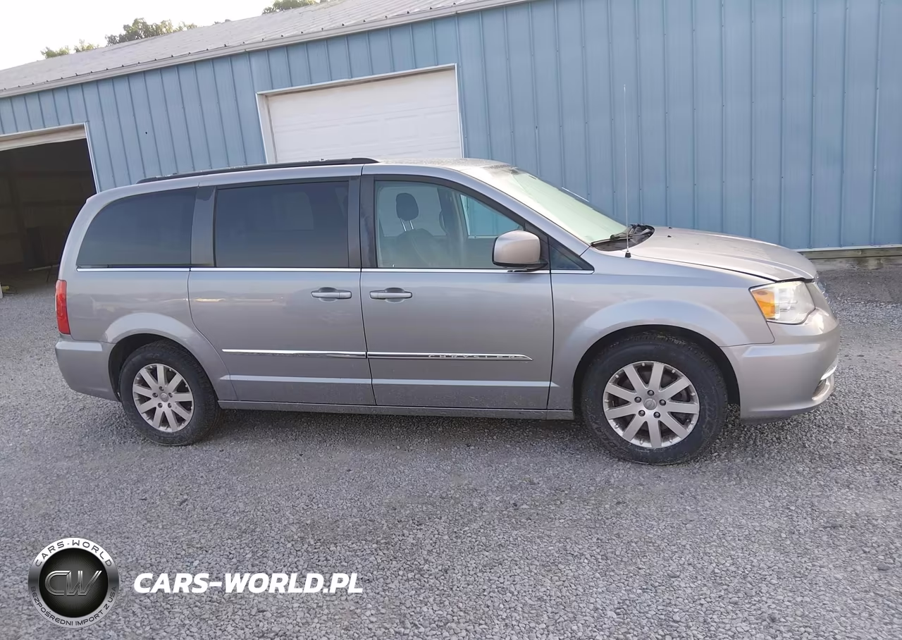 2016 Chrysler Town & Country Touring VIN:2C4RC1BG5GR288273 - 13