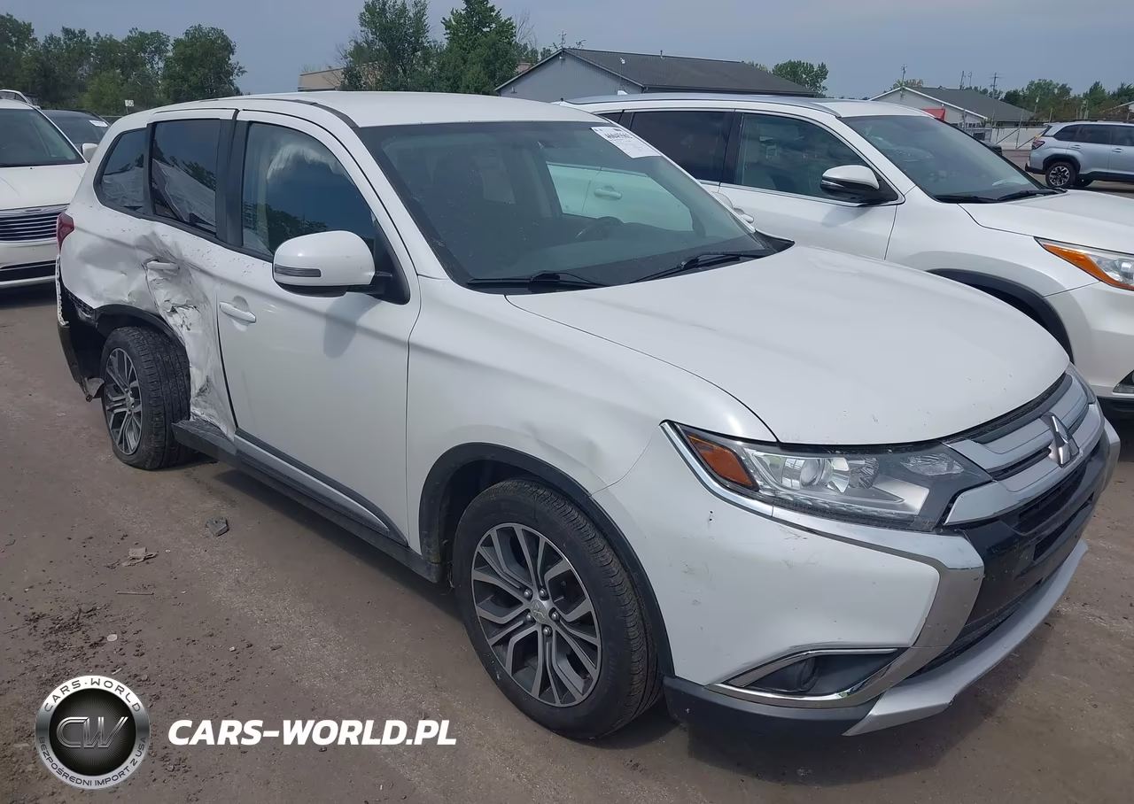 2016 Mitsubishi Outlander Se – zdjęcie 1 z 17