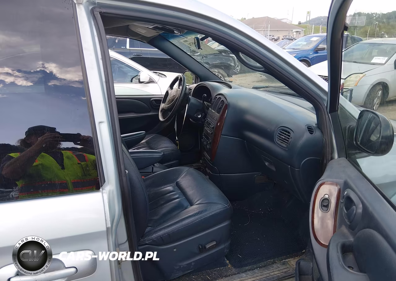 2002 Chrysler Town & Country Lxi VIN:2C4GT54L92R589582 - 5