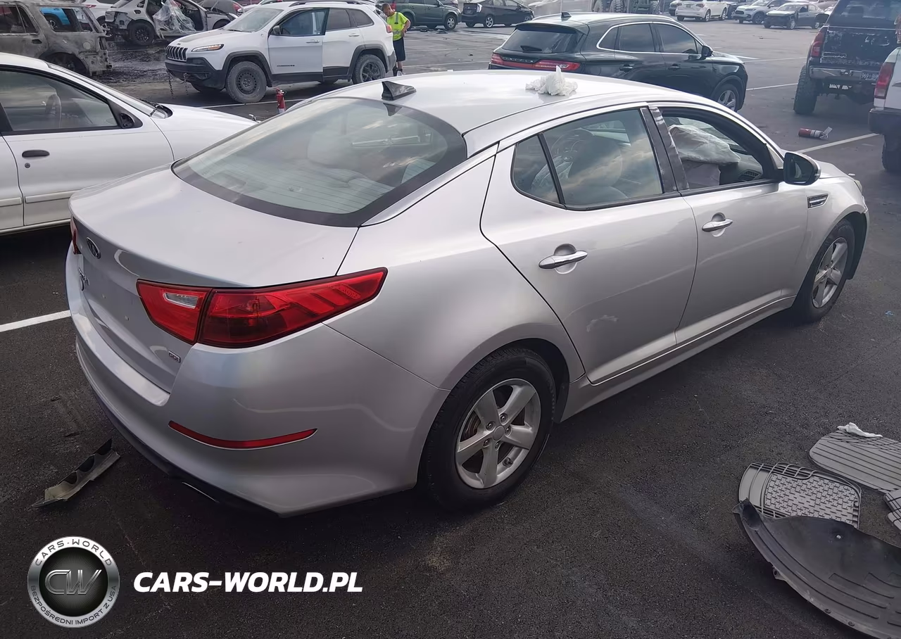 2015 Kia Optima Lx VIN:5XXGM4A7XFG380557 - 4