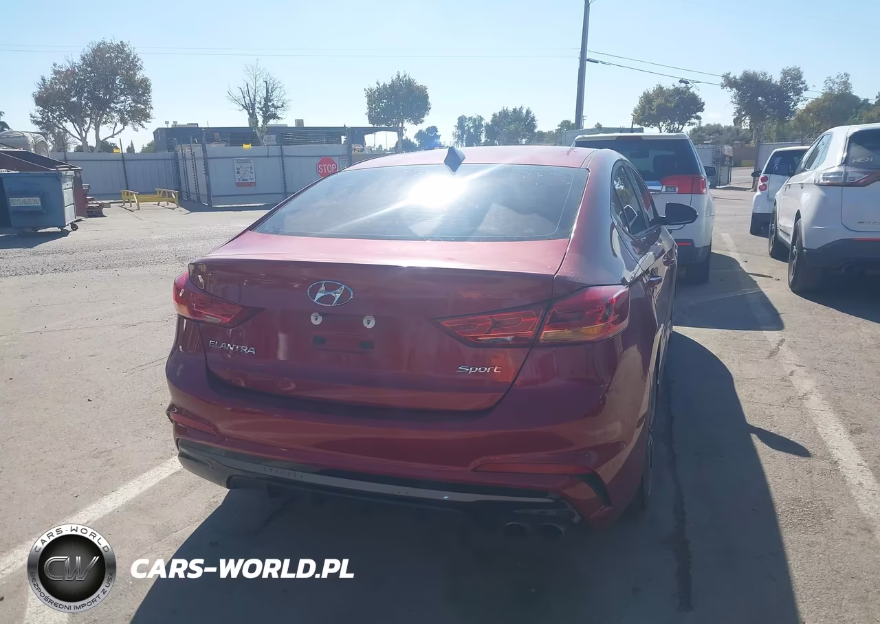 2018 Hyundai Elantra Sport VIN:KMHD04LB2JU523726 - 4