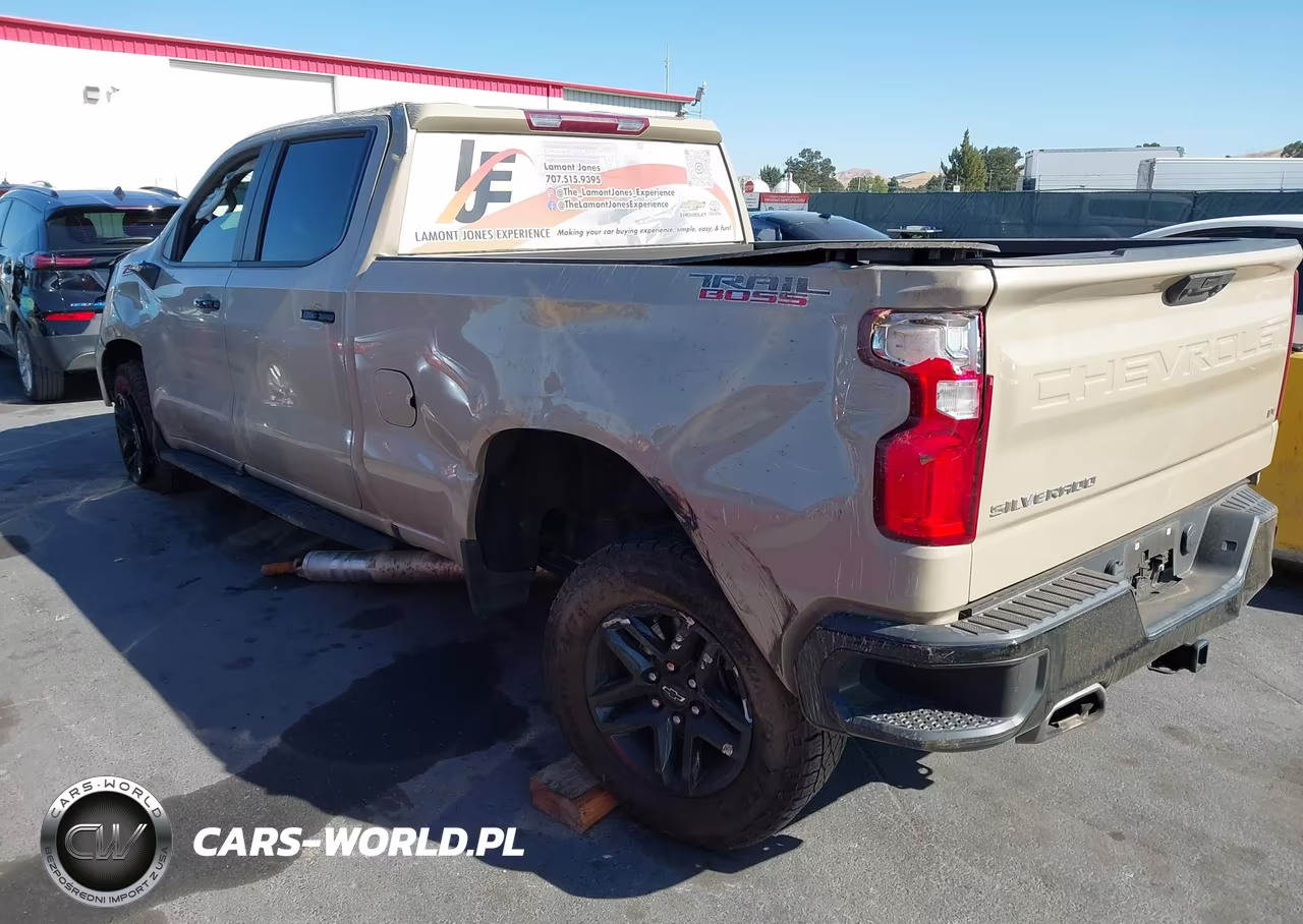 2022 Chevrolet Silverado 1500 VIN:3GCUDFED6NG677089 - 3