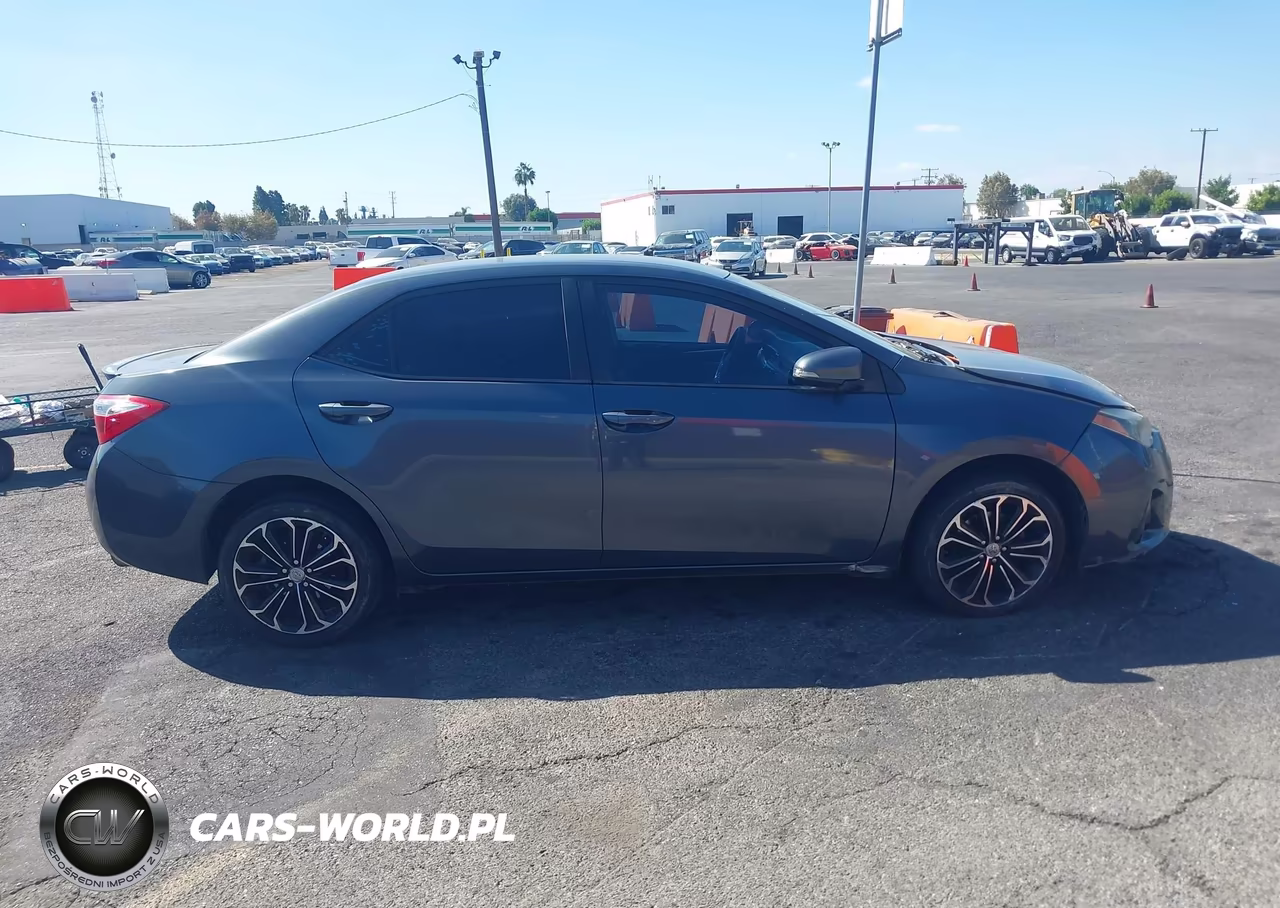 2015 Toyota Corolla S Plus VIN:5YFBURHEXFP321138 - 13
