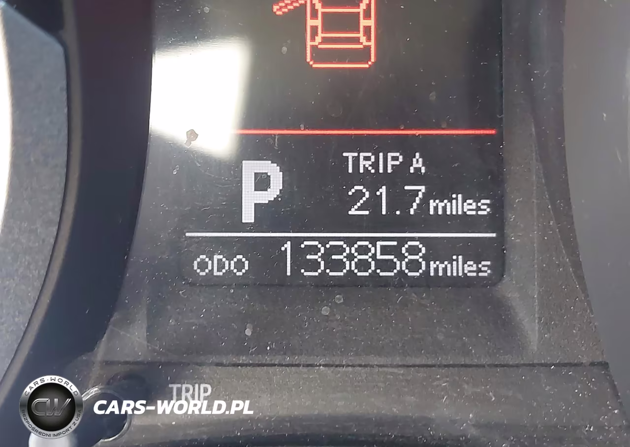 2015 Toyota Corolla S Plus VIN:5YFBURHEXFP321138 - 15