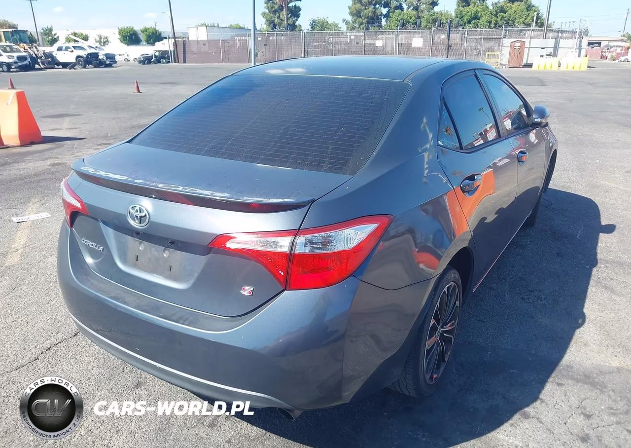 2015 Toyota Corolla S Plus VIN:5YFBURHEXFP321138 - 4