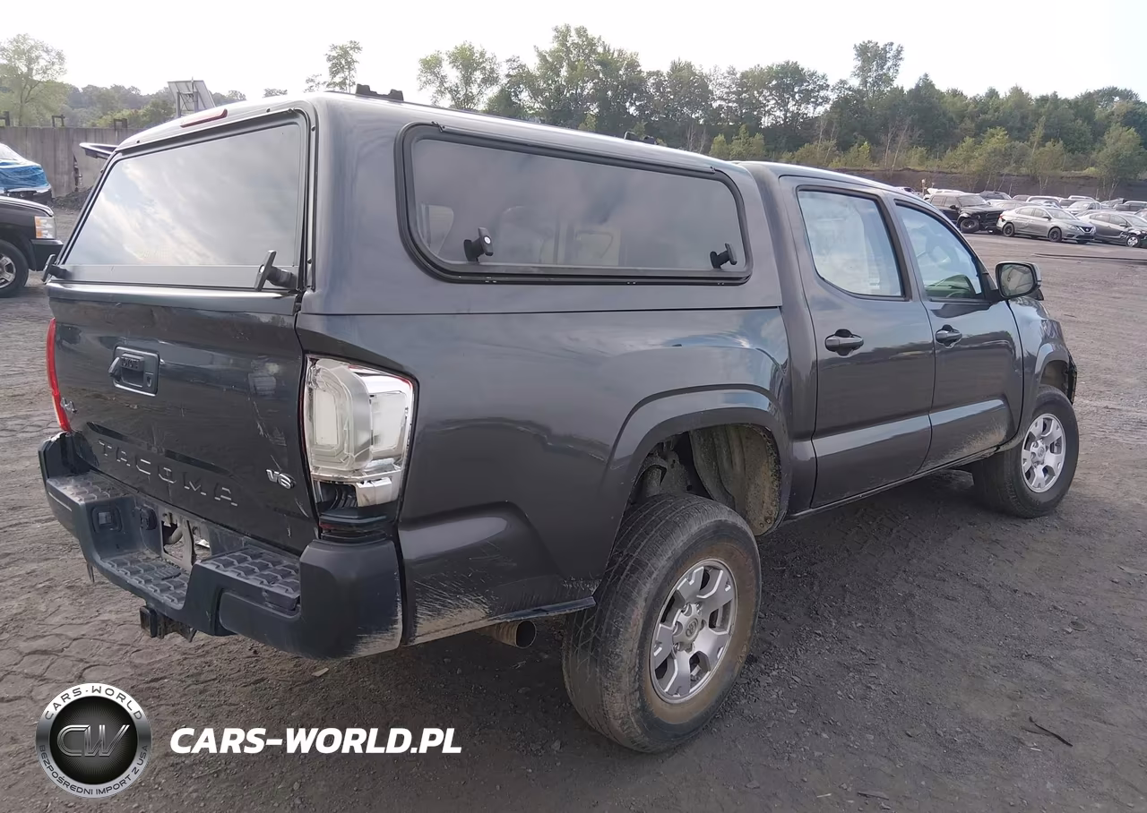 2017 Toyota Tacoma Sr V6 VIN:3TMCZ5AN2HM090335 - 4