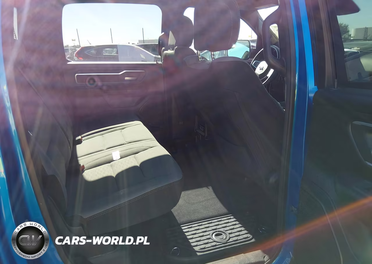 2025 Ram 1500 Big Horn 4X4 5'7 Box VIN:1C6SRFFP4SN581165 - 8