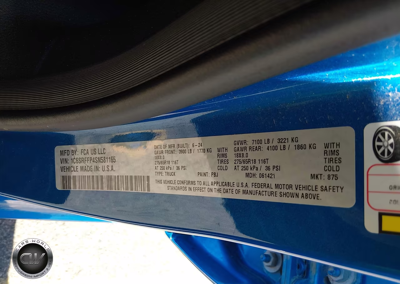 2025 Ram 1500 Big Horn 4X4 5'7 Box VIN:1C6SRFFP4SN581165 - 9