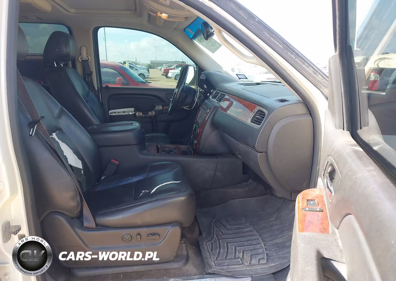 2014 Chevrolet Tahoe Ltz VIN:1GNSCCE08ER126174 - 5