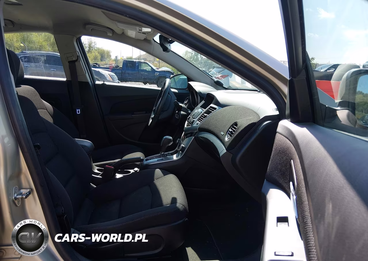 2016 Chevrolet Cruze Limited 1Lt Auto VIN:1G1PE5SB7G7212447 - 5
