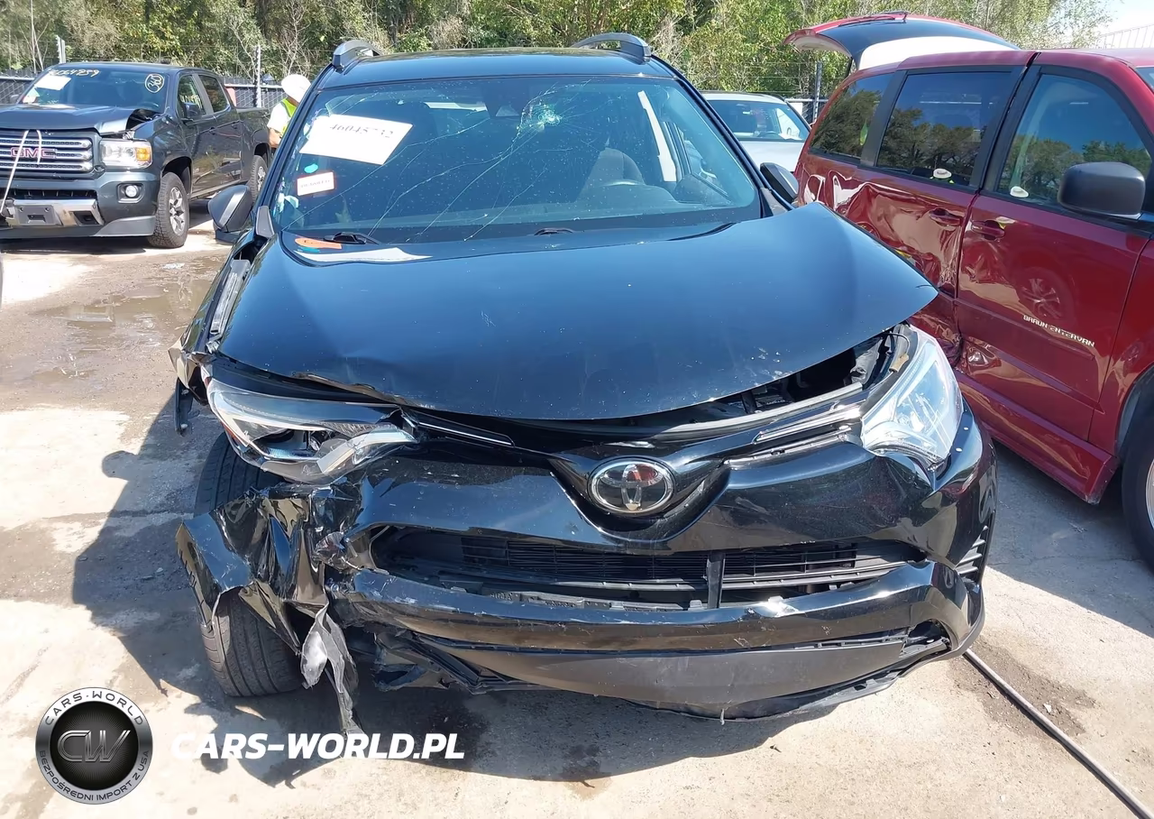 2018 Toyota Rav4 Le VIN:2T3BFREV3JW762770 - 6
