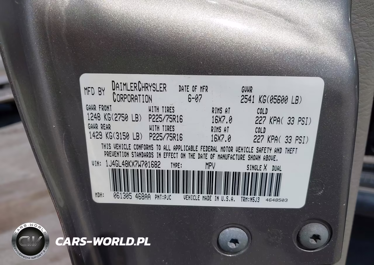 2007 Jeep Liberty Sport VIN:1J4GL48KX7W701682 - 9