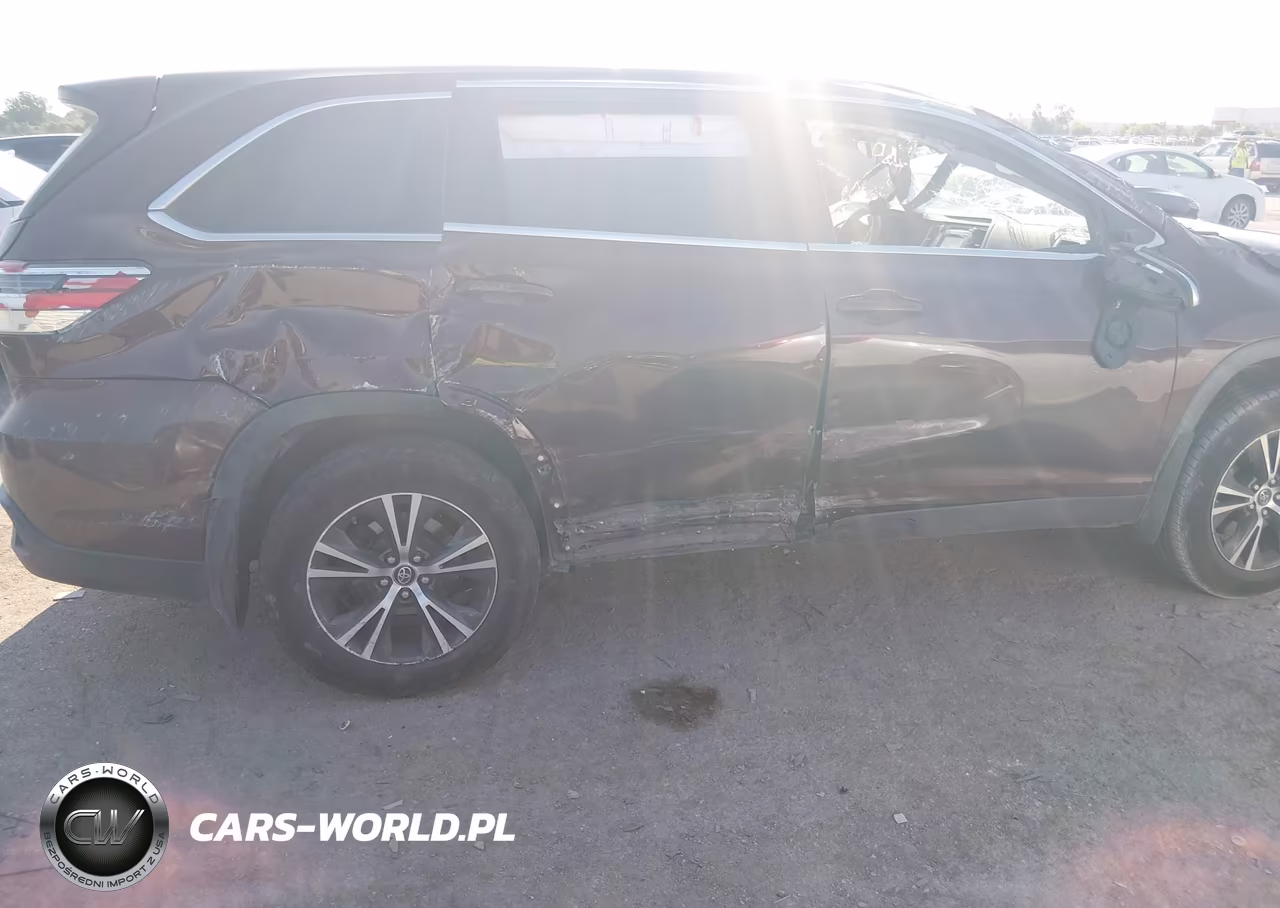 2019 Toyota Highlander Le VIN:5TDZARFH0KS058857 - 5